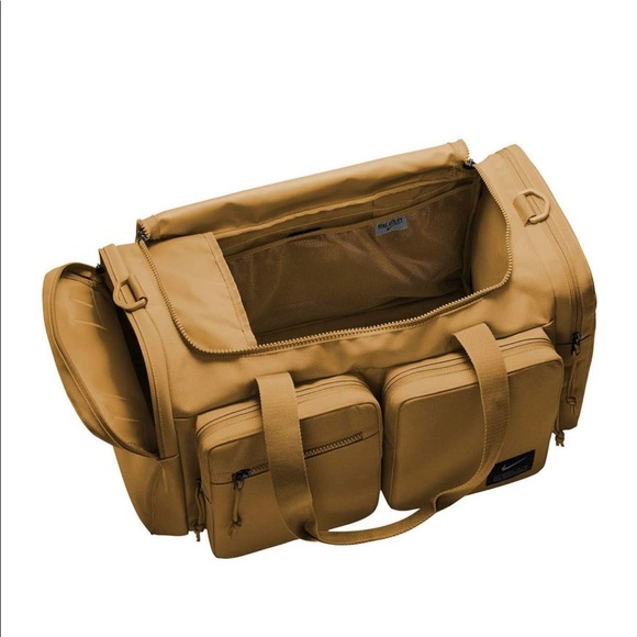 Nike Utility Power Training Duffel Bag (Medium, 51L) - Picture 5 of 11